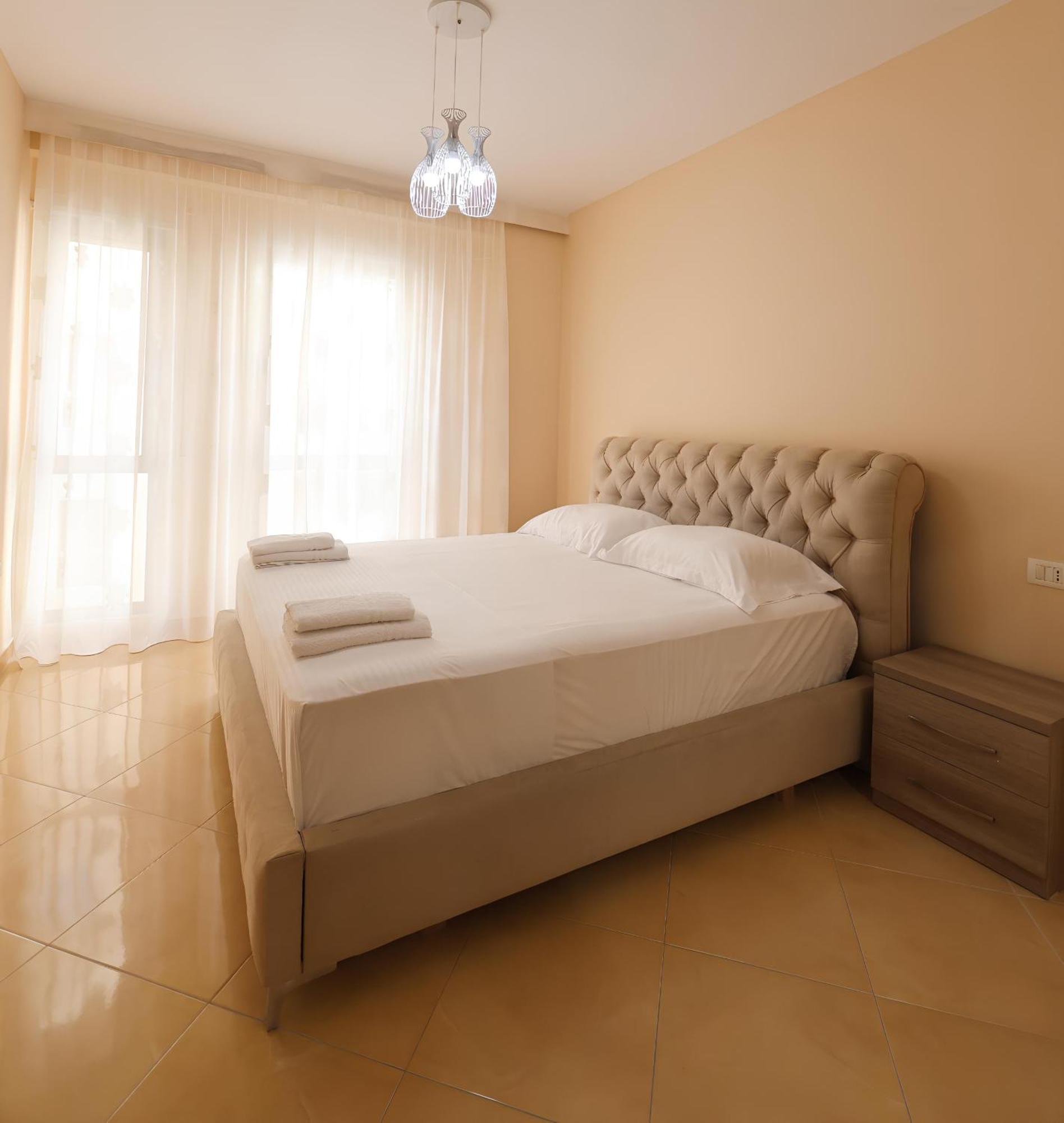 Sea View Apartments Durres Exterior photo